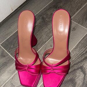 Elegant Fuchsia Heels by